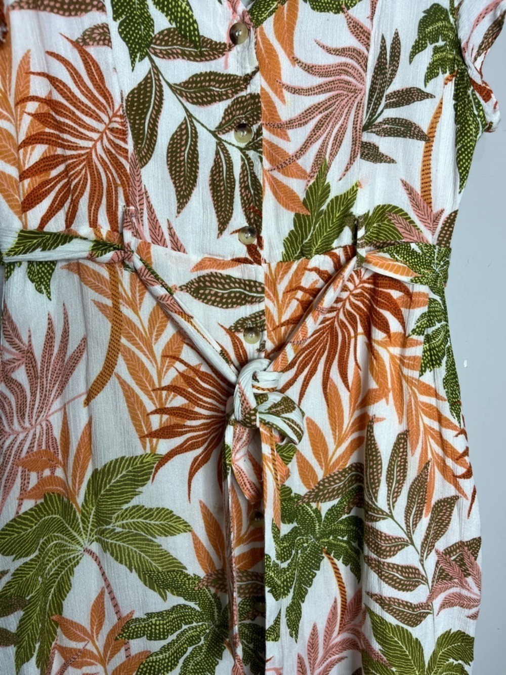 Suzy Shier Leaf Print V-neck Button Front Short Sleeve Tie-Waist Midi Dress, XXL - Picture 5 of 11